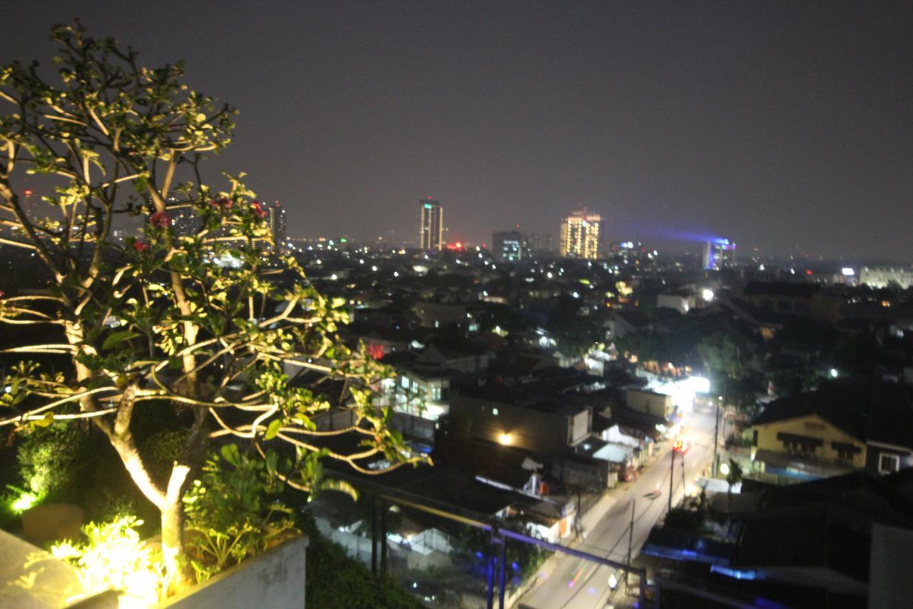 Harvia Suites Kebon Jeruk Jakarta Luaran gambar