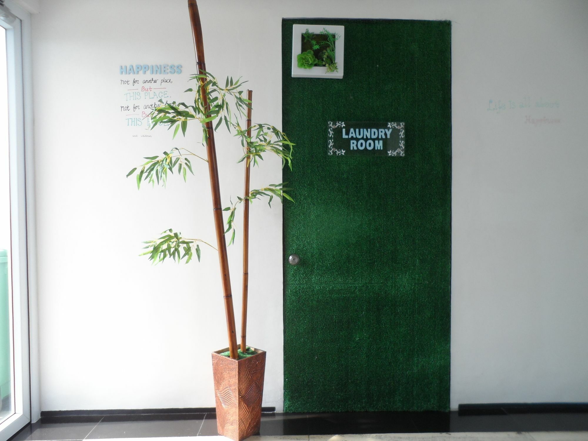 Harvia Suites Kebon Jeruk Jakarta Luaran gambar