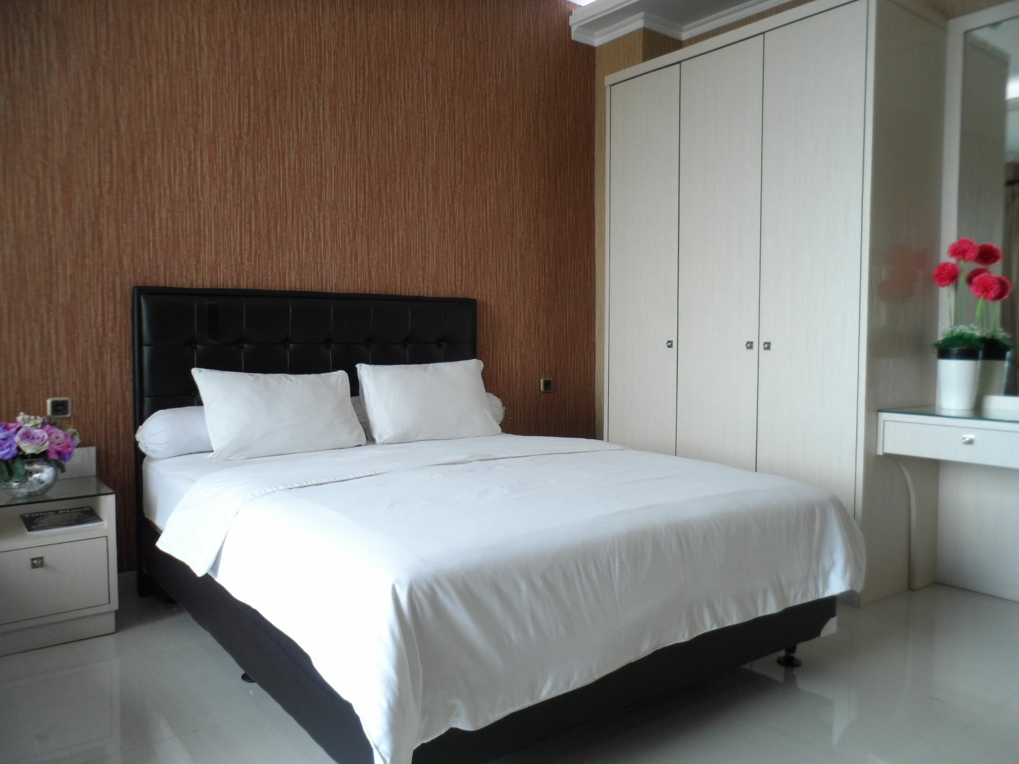 Harvia Suites Kebon Jeruk Jakarta Luaran gambar